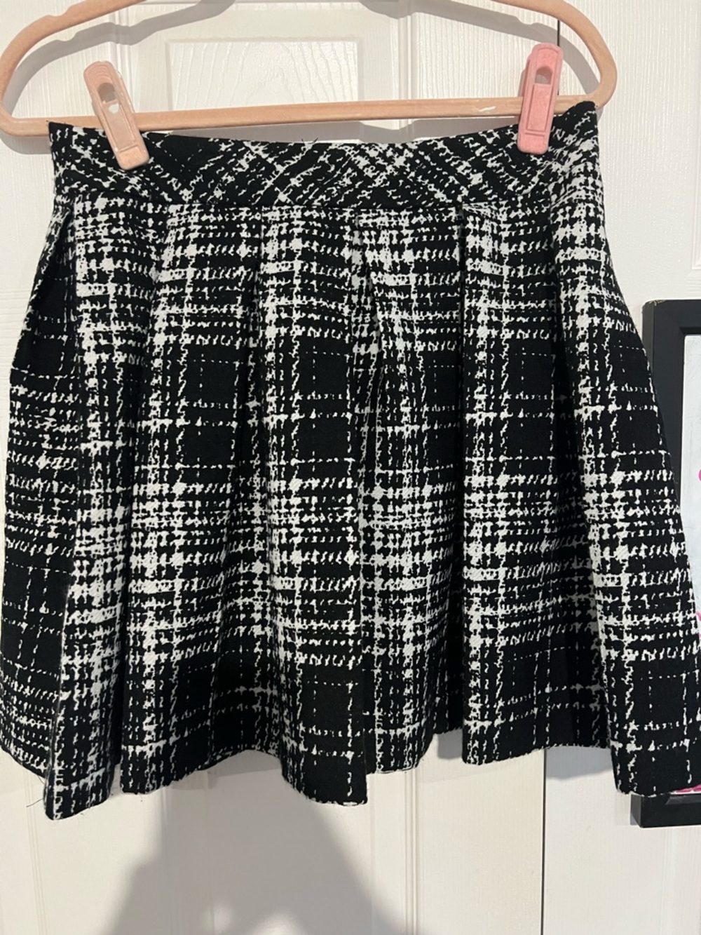 Banana Republic tweed-ish skirt